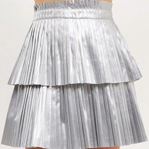 Endless Rose Shiny Pu Pleated Mini Skirt in Silver